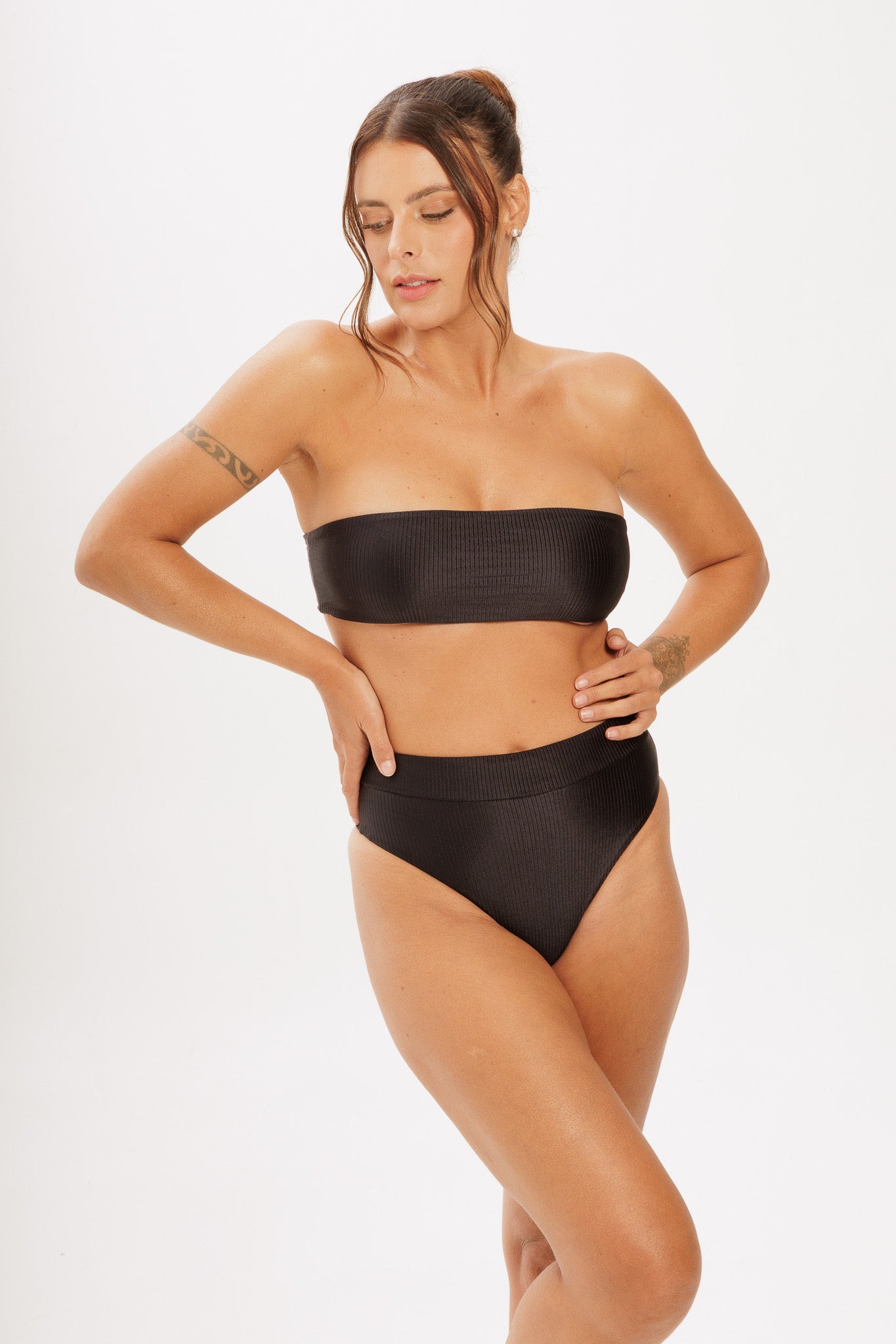 TOP-PRETO-AT-NIGHT-BY-LB-P